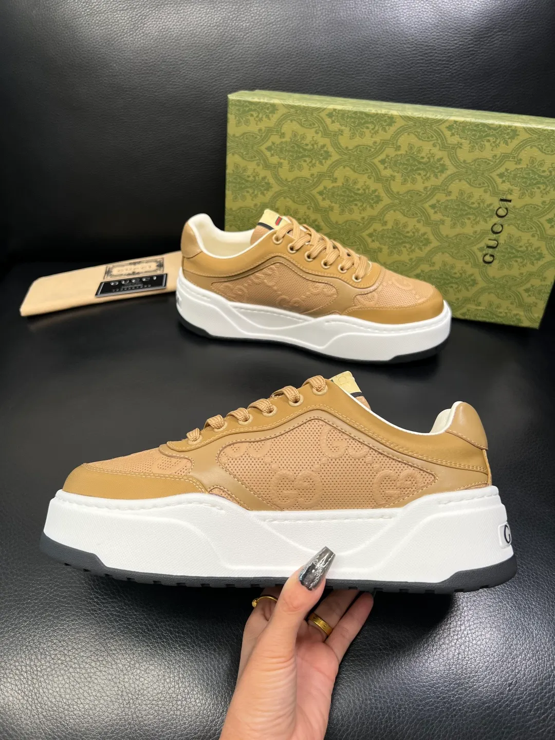 Men's shoes 💰840 Gucci high quality top crafts Gucci counter new original factory configuration, imported cowhide fabric from Italy, imported cowhide lining, breathable and comfortable, sole: original factory special supply original sole super comfortable, original factory and single goods, welcome to compare, code number 38-44 (customized 45 46)